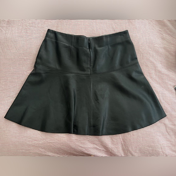 VINCE - Leather Mini skirt - Picture 4 of 5